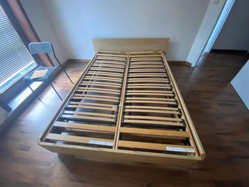 Lit double, Comme neuf, Enlèvement, 200 cm, Bois