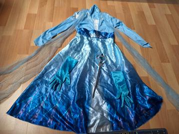 Frozen verkleedkleed maat 7/8 jaar beschikbaar voor biedingen