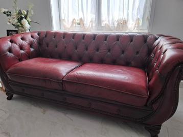 volledige woonkamer in Chesterfield-stijl bestaande uit een, Ophalen of Verzenden, Zo goed als nieuw