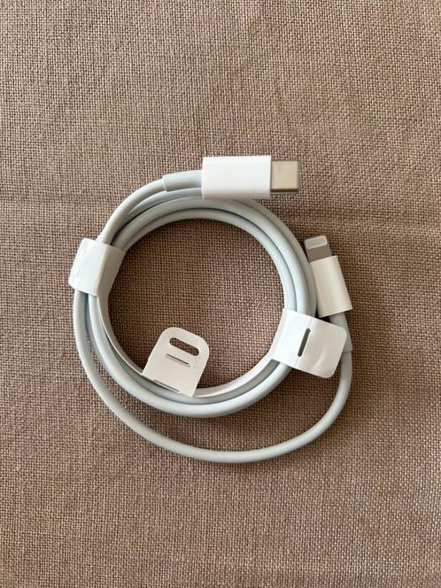 Apple USB-C kabel, Telecommunicatie, Mobiele telefoons | Telefoon-opladers, Ophalen