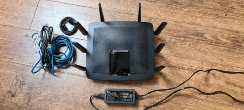 2 Linksys- en Dlink WiFi-routers, Computers en Software, Routers en Modems, Router, Ophalen of Verzenden