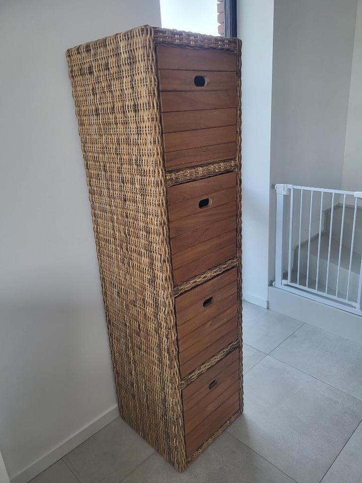 Stevige rieten kast opberg of tv meubel Bohemian stijl, Huis en Inrichting, Kasten | Kleerkasten, Zo goed als nieuw, 150 tot 200 cm