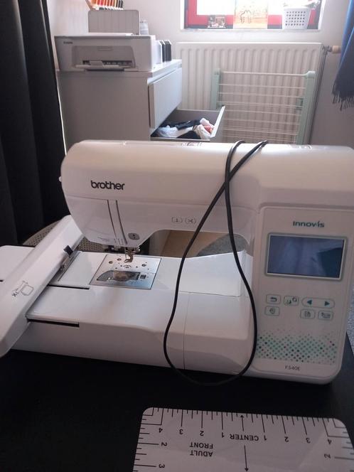 Brother innovis f540e, Hobby en Vrije tijd, Naaimachines en Toebehoren, Zo goed als nieuw, Brother, Ophalen