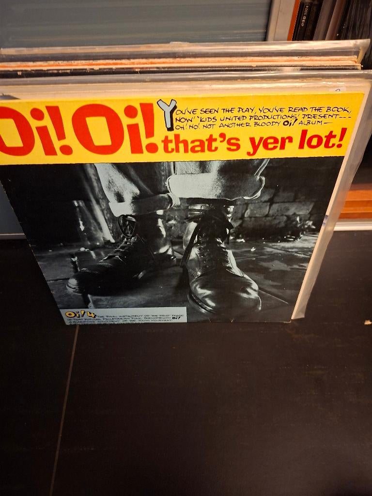 lp - various - oi oi that's yer lot 4 - vak 12, Cd's en Dvd's, Vinyl | Hardrock en Metal, Ophalen of Verzenden, Gebruikt