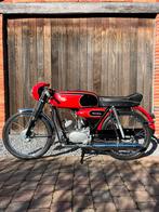 Flandria Record 1967 voetgeschakeld, 49 cc, Klasse B (45 km/u), 4 versnellingen, Ophalen