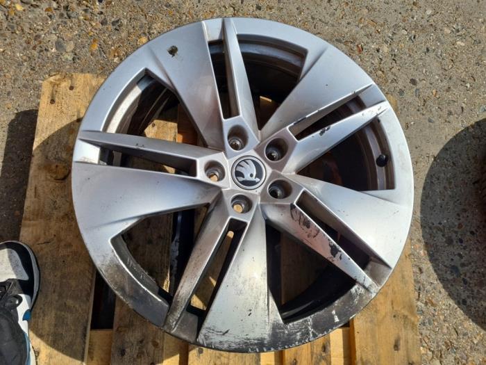 Velg van een Skoda Enyaq IV, Auto-onderdelen, Banden en Velgen, Velg(en), Personenwagen, Gebruikt, 3 maanden garantie