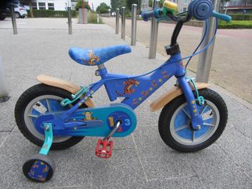 12,5 inch eerste fietsje Disney + zijwieltjes in prachtstaat beschikbaar voor biedingen