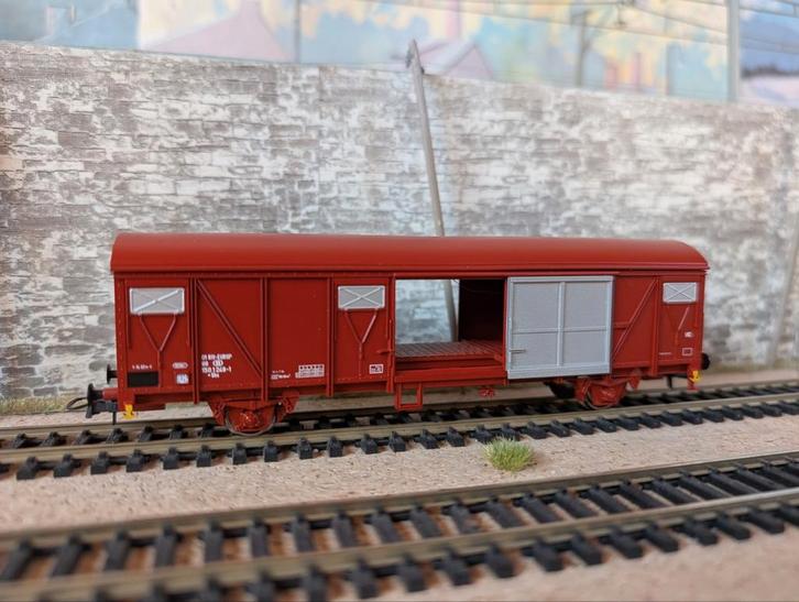 NMBS SNCB Roco 66664 Gbs 'Bruin', Hobby en Vrije tijd, Modeltreinen | H0, Zo goed als nieuw, Wagon, Gelijkstroom, Roco, Analoog