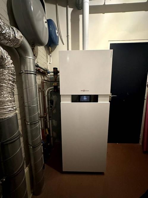 Viesmann Vitodens 222F + afstandsbediening Vitorol 220-E, Doe-het-zelf en Bouw, Chauffageketels en Boilers, Zo goed als nieuw