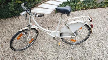 Tussenmaatse fiets. Voor ondermaatse studenten. beschikbaar voor biedingen