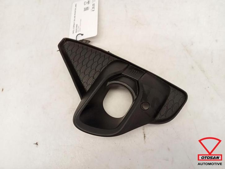 Opel Corsa F GS-Line Voorbumper Rooster Links 9830218680, Auto-onderdelen, Carrosserie, Bumper, Opel, Links, Gebruikt