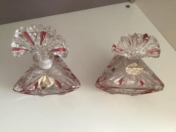 2 bokaaltjes uit kristal beschikbaar voor biedingen