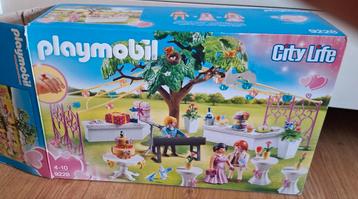 Playmobil City Life 9228 beschikbaar voor biedingen