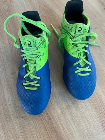 Voetbalschoenen Decathlon  beschikbaar voor biedingen