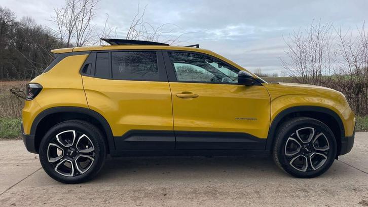 Jeep Avenger Avenger 1.2 Turbo MHEV Summit full optionPrix t, Auto's, Jeep, Particulier, Te koop, Avenger, 360° camera, ABS, Achteruitrijcamera