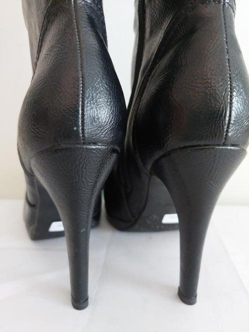 47C* ANNA FIELD jolies bottes noires (38), Vêtements | Femmes, Chaussures, Comme neuf, Bottes hautes, Noir, Envoi