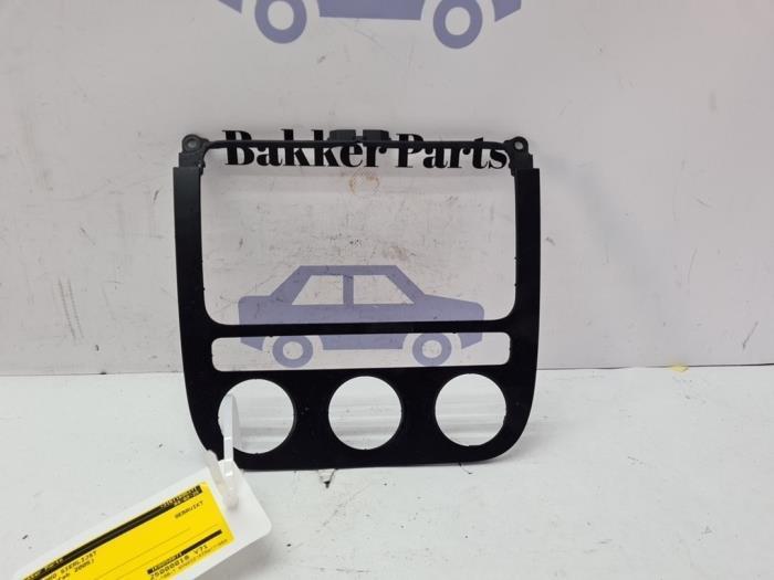 Bande décorative de tableau de bord d'un Volkswagen Golf, Autos : Pièces & Accessoires, Tableau de bord & Interrupteurs, Volkswagen