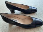 nieuwe lederen damespumps blauw met zwarte punt, Pumps, Blauw, Nieuw, Ophalen of Verzenden