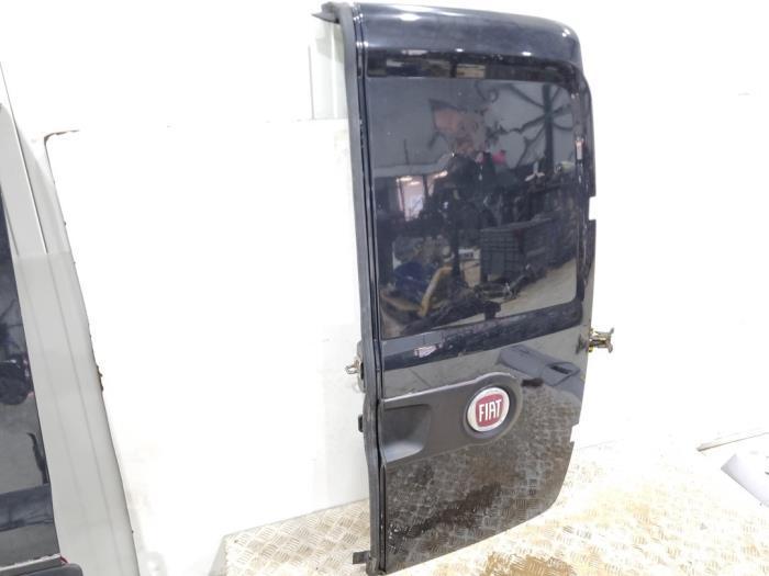 Portière arrière camionnette d'un Fiat Doblo, Autos : Pièces & Accessoires, Carrosserie & Tôlerie, Porte, Fiat, Utilisé, 3 mois de garantie
