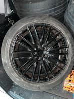 19 inch velgen met banden 245/45/19, Auto-onderdelen, Banden en Velgen, Ophalen, 19 inch, Band(en)