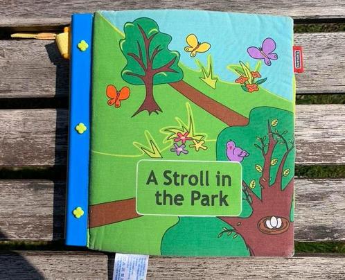 Pop-up voelboekje ‘A stroll in the park’ Tiny Love, Kinderen en Baby's, Speelgoed | Babyspeelgoed, Zo goed als nieuw, Ophalen