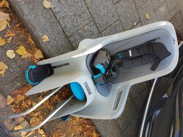 Thule fietsstoeltje met 2 beugels beschikbaar voor biedingen
