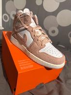 Air Jordan 1 midden, Kleding | Dames, Schoenen, Nieuw