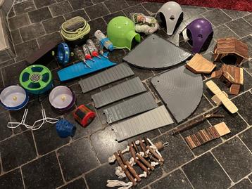 Ratten spulletjes ferplast plateau sputnik silentspinner etc beschikbaar voor biedingen