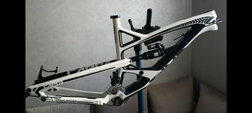 Kit Cadre YT Capra Carbone 27.5" Taille M beschikbaar voor biedingen