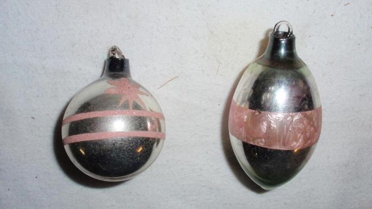 oude glazen kerstbal Ajeko met roze kleur, Diversen, Kerst, Gebruikt, Ophalen of Verzenden