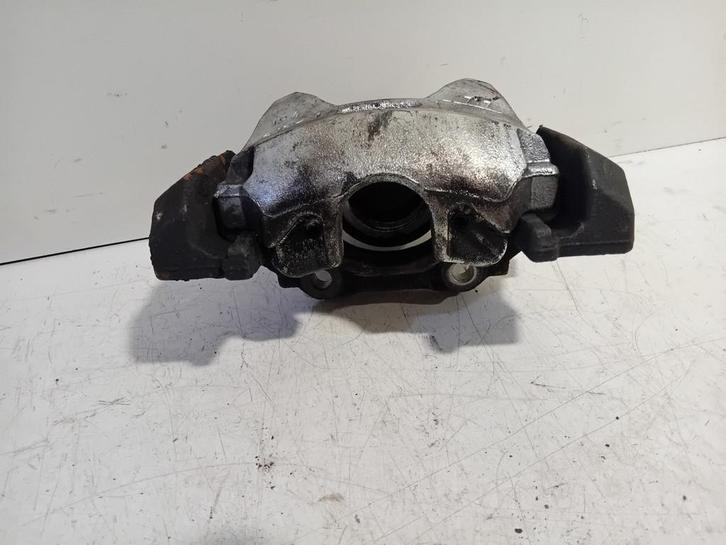 REMKLAUW LINKS VOOR Partner (GC / GF / GG / GJ / GK), Auto-onderdelen, Remmen en Aandrijving, Peugeot, Gebruikt