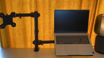 Laptopstand met arm voor monitor beschikbaar voor biedingen