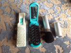 Set van 3 inklapbare haarborstels  voor de handtas, Handtassen en Accessoires, Uiterlijk | Haarverzorging, Kam of Borstel, Ophalen of Verzenden