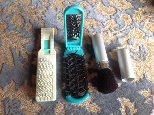 Set van 3 inklapbare haarborstels  voor de handtas, Handtassen en Accessoires, Uiterlijk | Haarverzorging, Zo goed als nieuw, Kam of Borstel