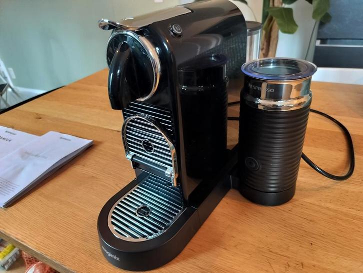 Nespresso Citiz&milk  NIEUW! (perfecte staat), Elektronische apparatuur, Koffiezetapparaten, Koffiepads en cups, Koffiemachine