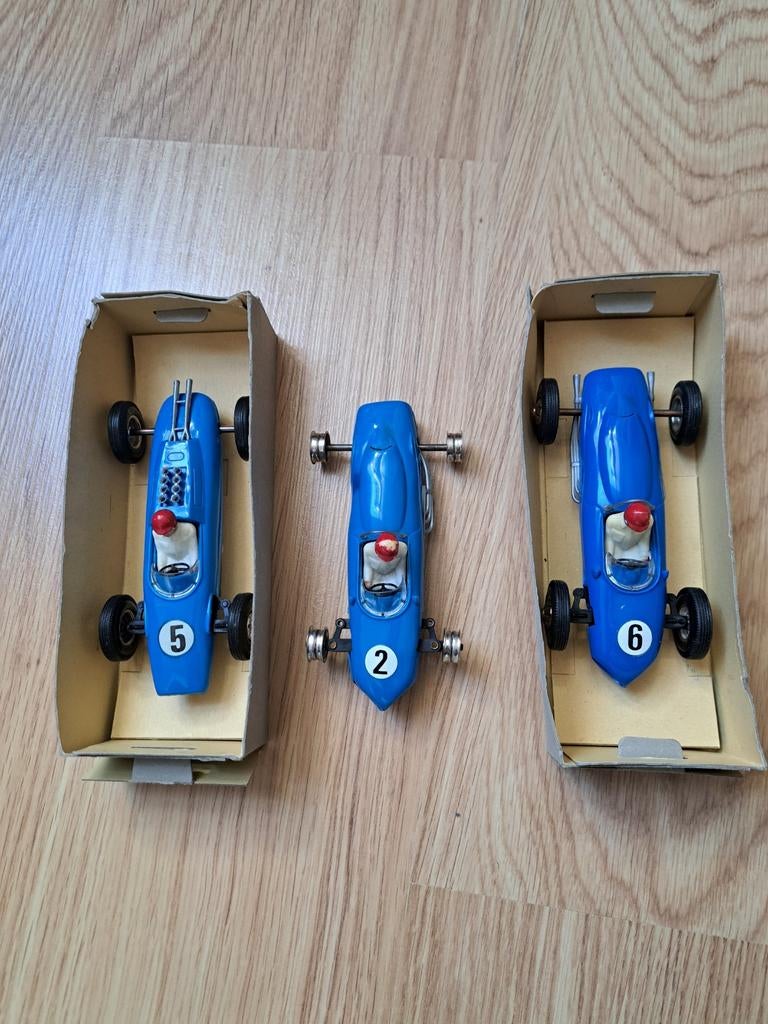 Carrera Universal 132 40401 Ferrari - 40402 Lotus SV3 blauw, Kinderen en Baby's, Speelgoed | Racebanen, Zo goed als nieuw, Racebaan