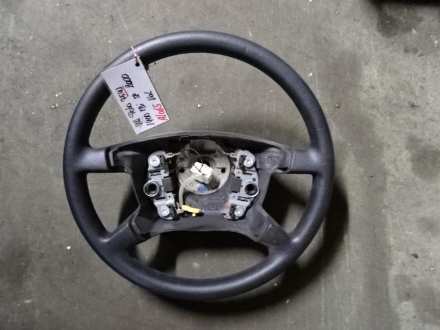 VOLANT DIRECTION Volkswagen Polo IV (9N1 / 2/3), Autos : Pièces & Accessoires, Commande, Volkswagen, Utilisé