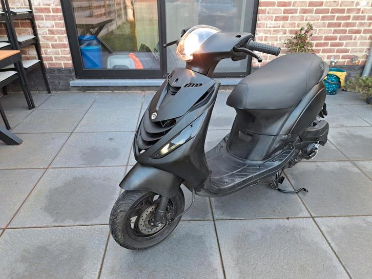 zip A klasse 1250€, Fietsen en Brommers, Scooters | Piaggio, Gebruikt, Zip, Klasse A (25 km/u), Benzine, Ophalen