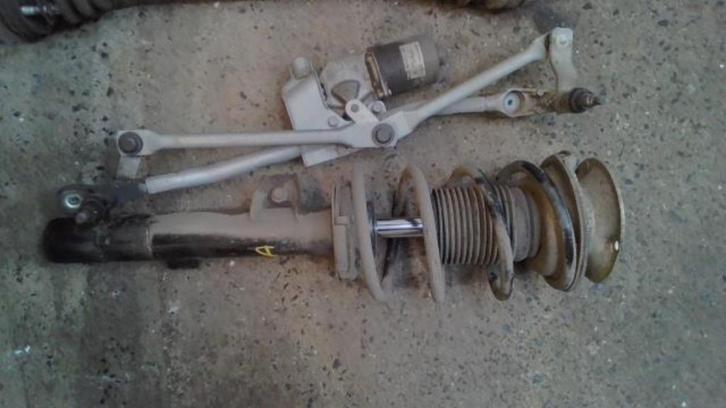 Amortisseur avant droit BMW E87 2.0D 120kw 2004-2006, Autos : Pièces & Accessoires, Suspension & Châssis, BMW, Utilisé, Enlèvement