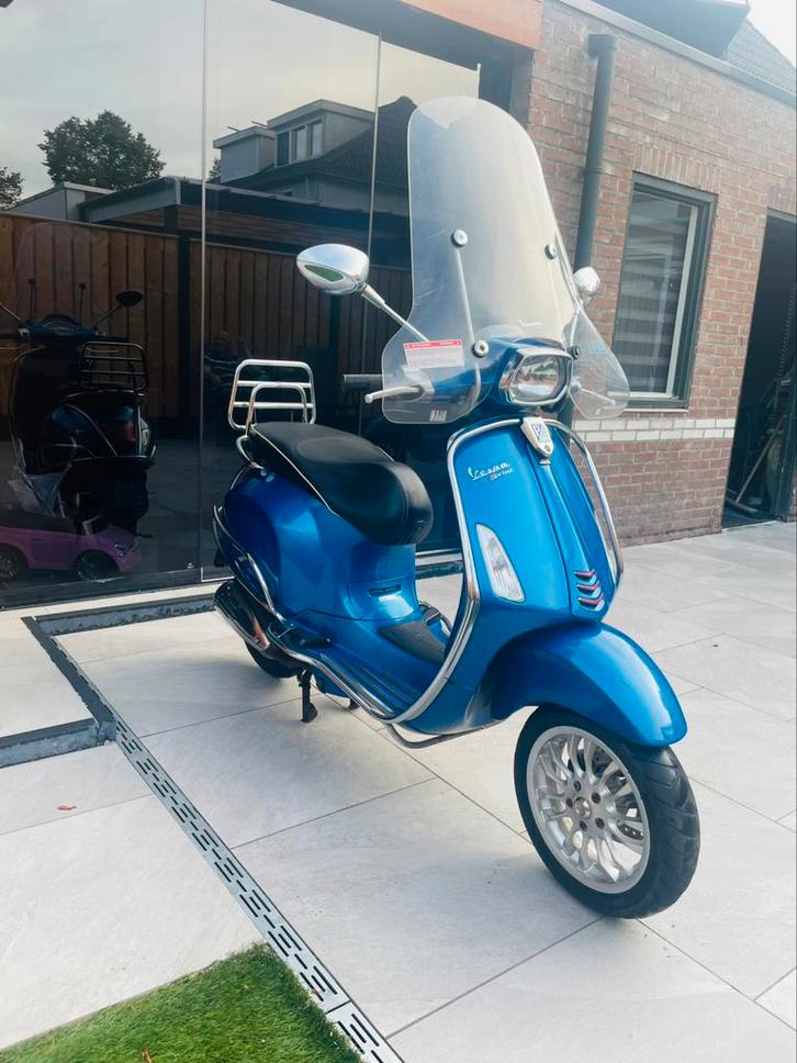 Vespa Sprint Blauw Alarm Full Options LED Valbeugels, Fietsen en Brommers, Snorfietsen en Snorscooters, Zo goed als nieuw, Vespa
