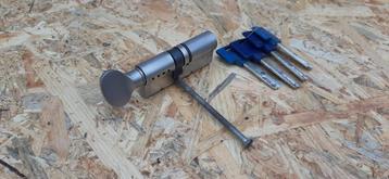 Cilinder slot veiligheidscilinder cilinderslot 40 -30(7cm) beschikbaar voor biedingen