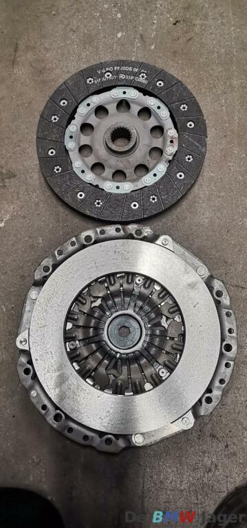 Koppelingsset LUK BMW E46 E53 E60 E83 21217526600, Auto-onderdelen, Transmissie en Toebehoren, BMW, Nieuw, Ophalen of Verzenden