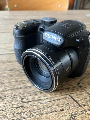 Fujifilm FinePix S1600 Zwart