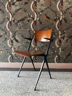 Wim Rietveld voor Ahrend de Cirkel Pyramide chair vintage, Ophalen, Gebruikt