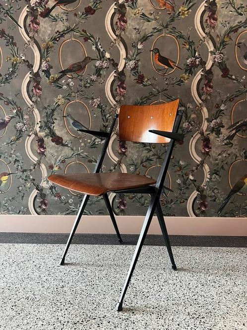 Wim Rietveld voor Ahrend de Cirkel Pyramide chair vintage, Huis en Inrichting, Stoelen, Gebruikt, Ophalen