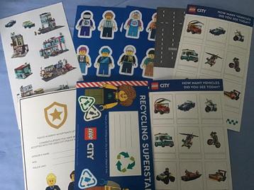 Lego city kaarten en stickers  beschikbaar voor biedingen