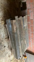 15 houten vierkante palen, Enlèvement, Comme neuf