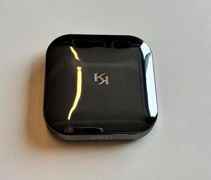 Poudrier vide - Kiko Milano, Bijoux, Sacs & Beauté, Beauté | Cosmétiques & Maquillage, Accessoires, Gris, Enlèvement ou Envoi