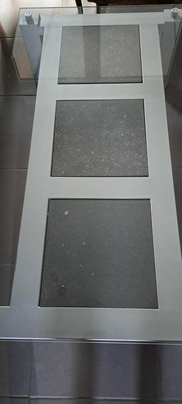 Design salontafel met glas en natuurstenen  beschikbaar voor biedingen