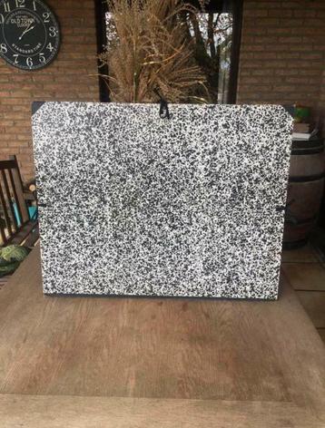 Grote tekenmap beschikbaar voor biedingen